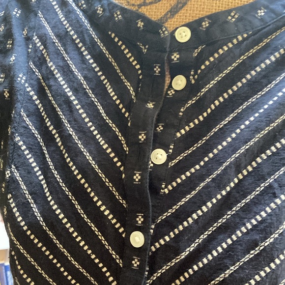 Cotton Sleeveless Loft Tunic Top - Picture 3 of 6